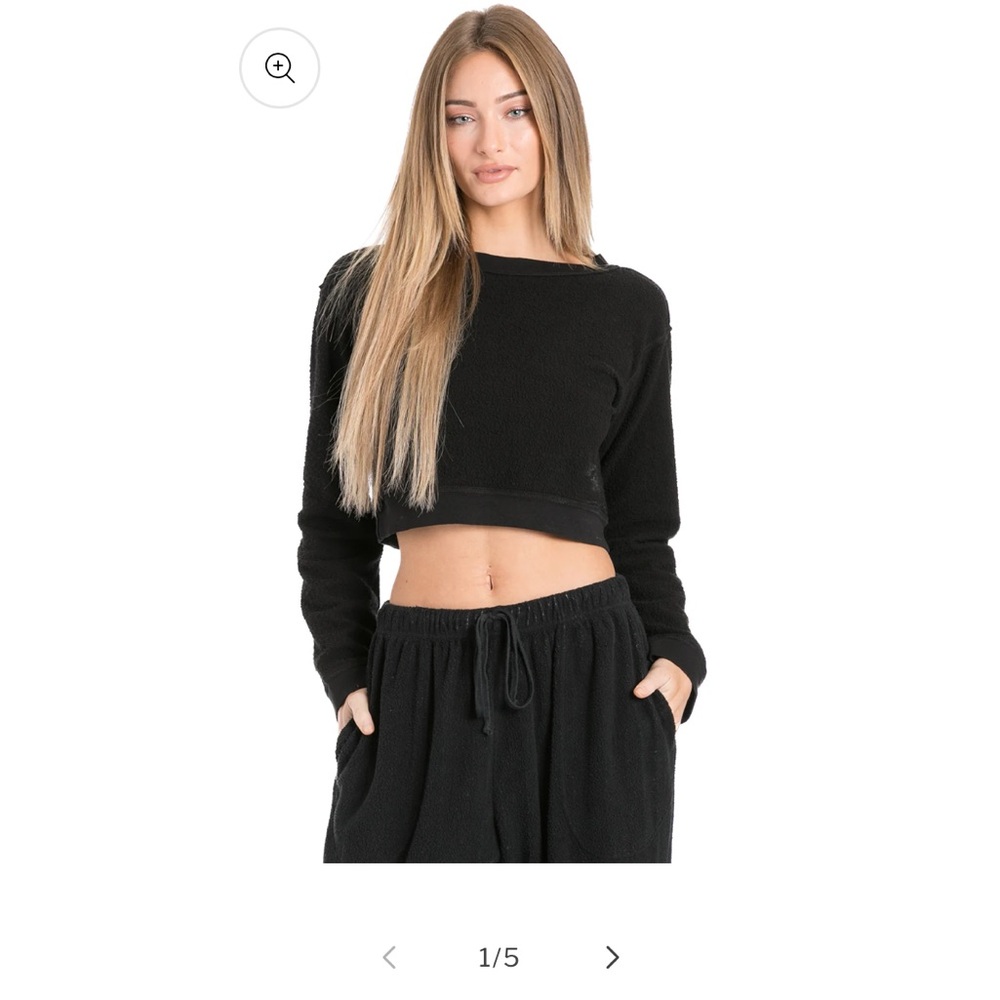 Black Hard Tail Forever Crop Sweatshirt